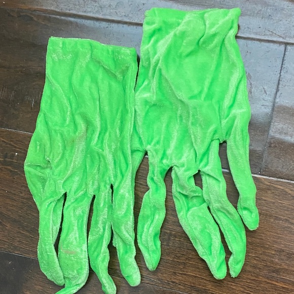 Adult Grinch Costume - Red and Green - Picture 3 of 11